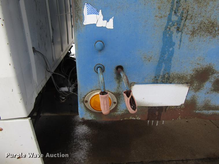 image for item EU9573 1989 Ford LN8000 refuse truck