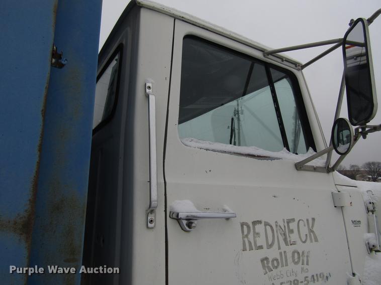 image for item EU9573 1989 Ford LN8000 refuse truck