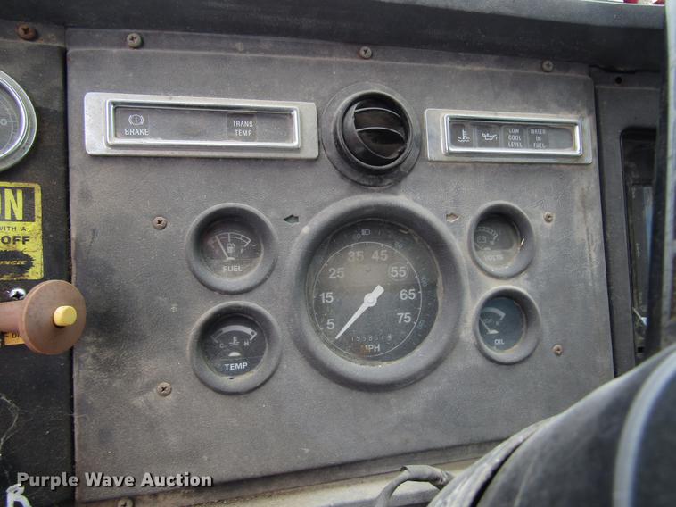 image for item EU9573 1989 Ford LN8000 refuse truck