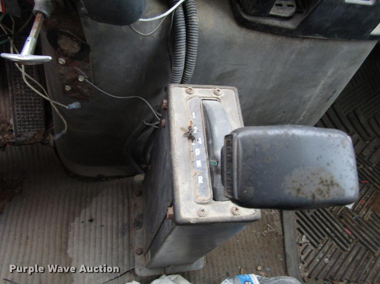 image for item EU9573 1989 Ford LN8000 refuse truck