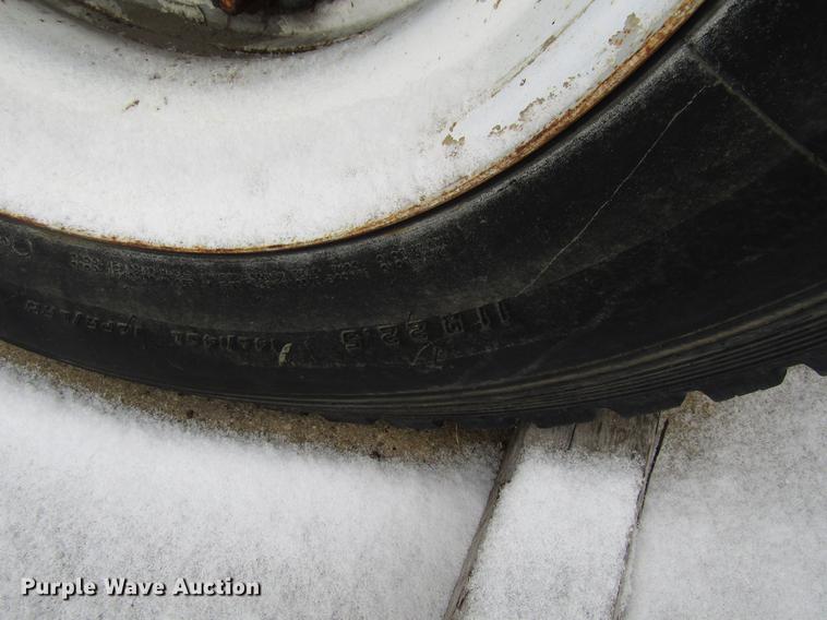 image for item EU9573 1989 Ford LN8000 refuse truck