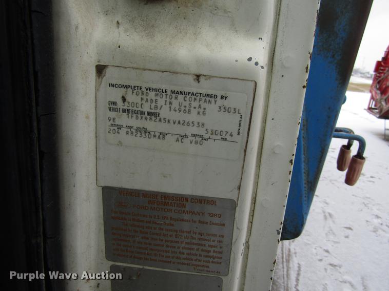 image for item EU9573 1989 Ford LN8000 refuse truck