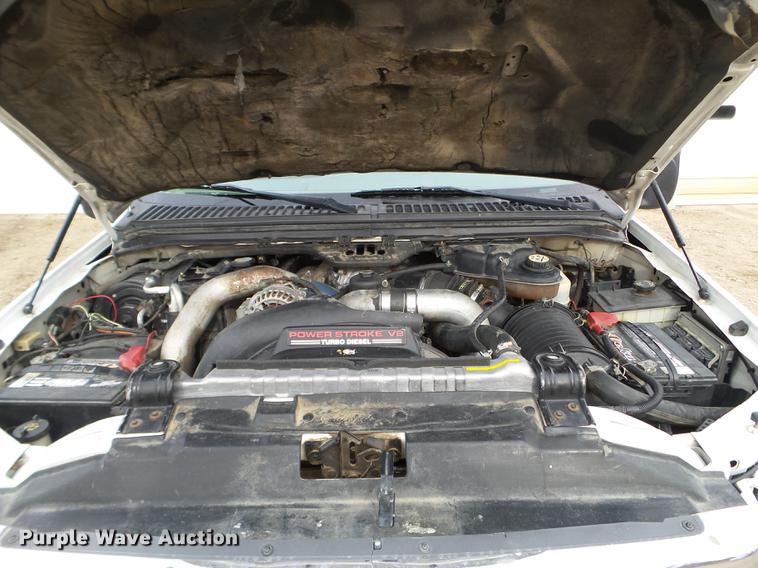 image for item EW9886 2004 Ford F350 Super Duty Crew Cab pickup truck