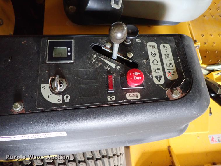 image for item FH9583 Hustler Super Z ZTR lawn mower