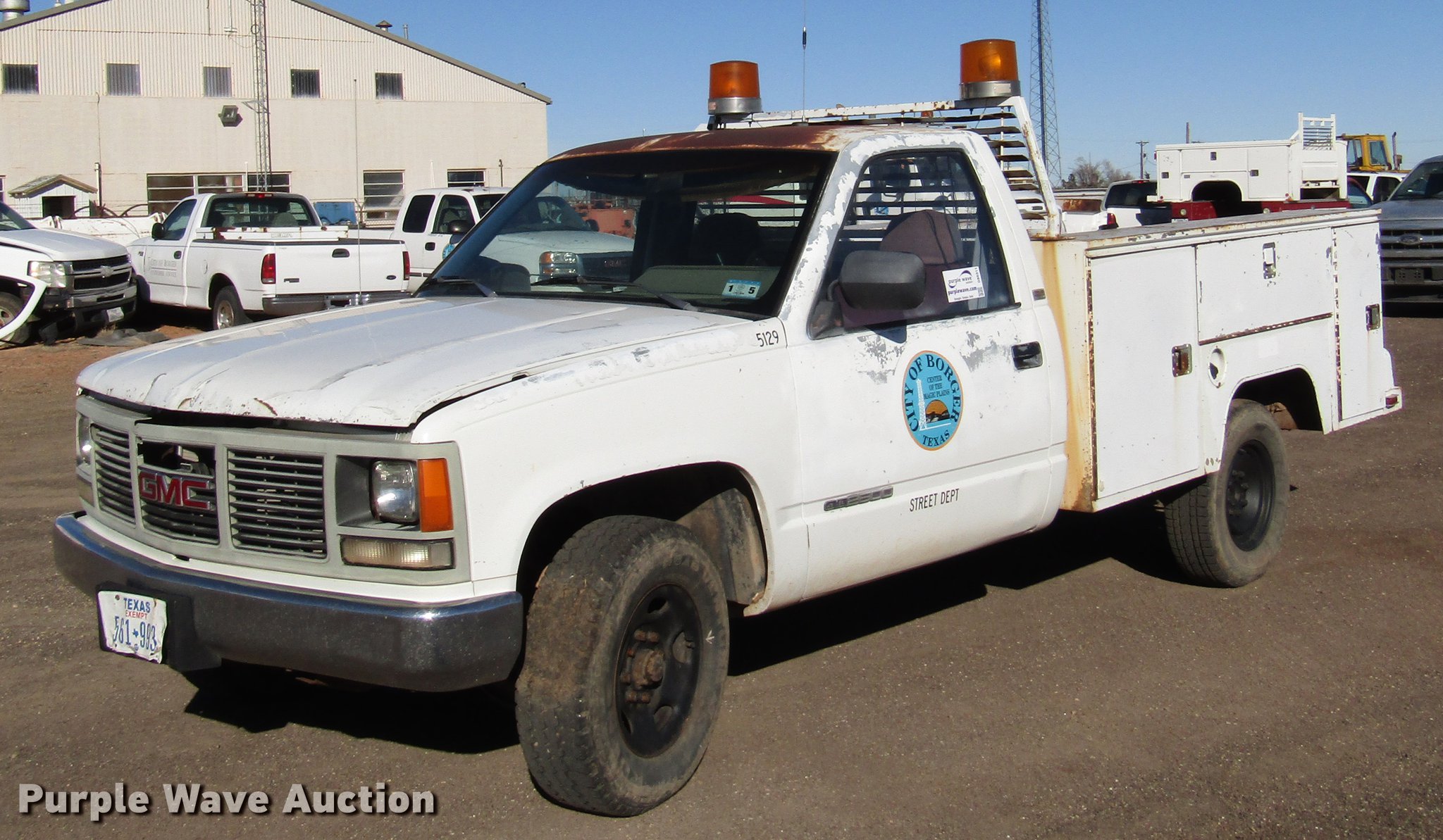 1989 GMC Sierra 2500 utility bed pickup truck in TX Item DB6911 sold Purple Wave