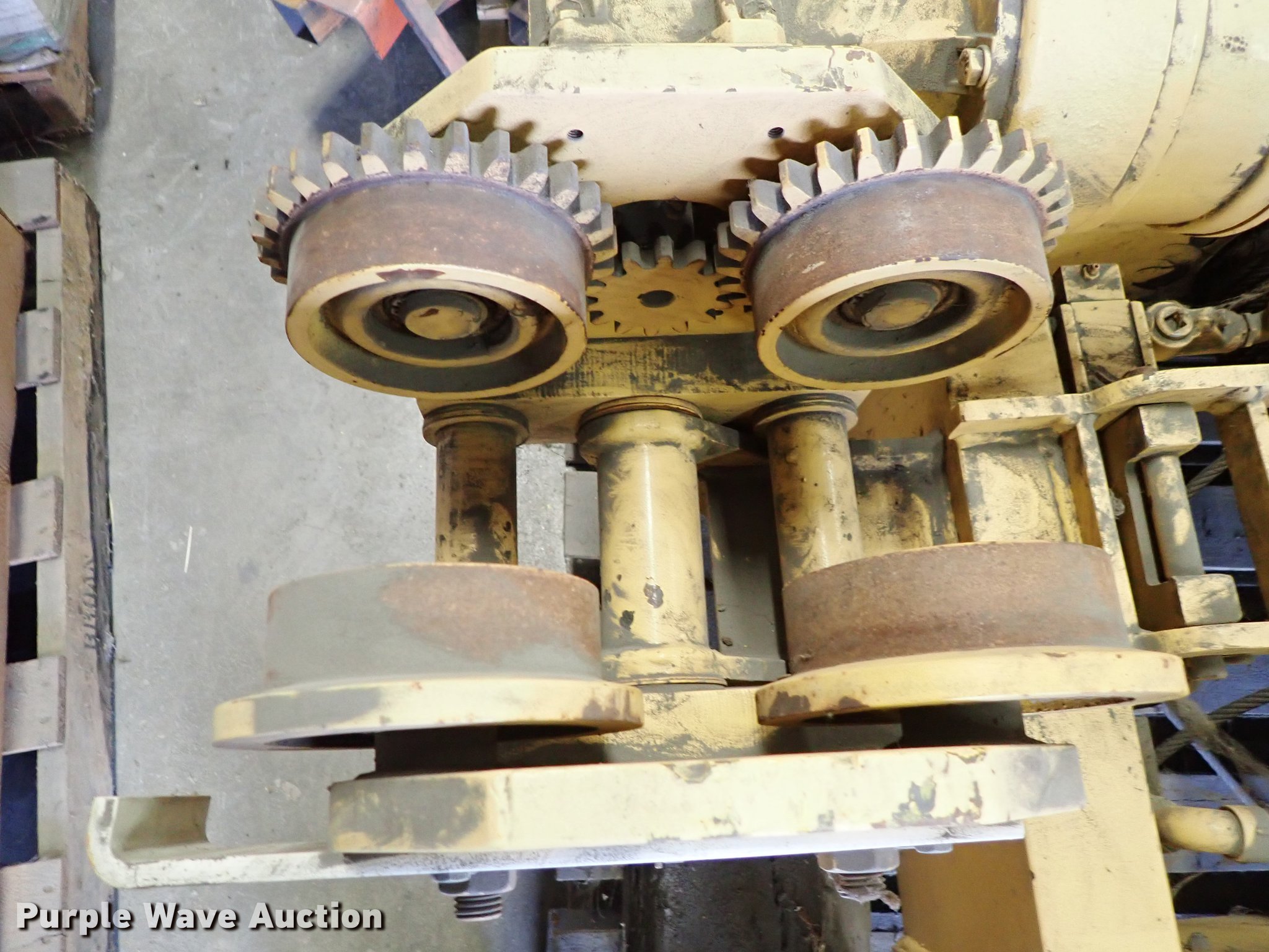 Shepard Niles overhead hoist in Halstead, KS | Item FH9522 sold ...