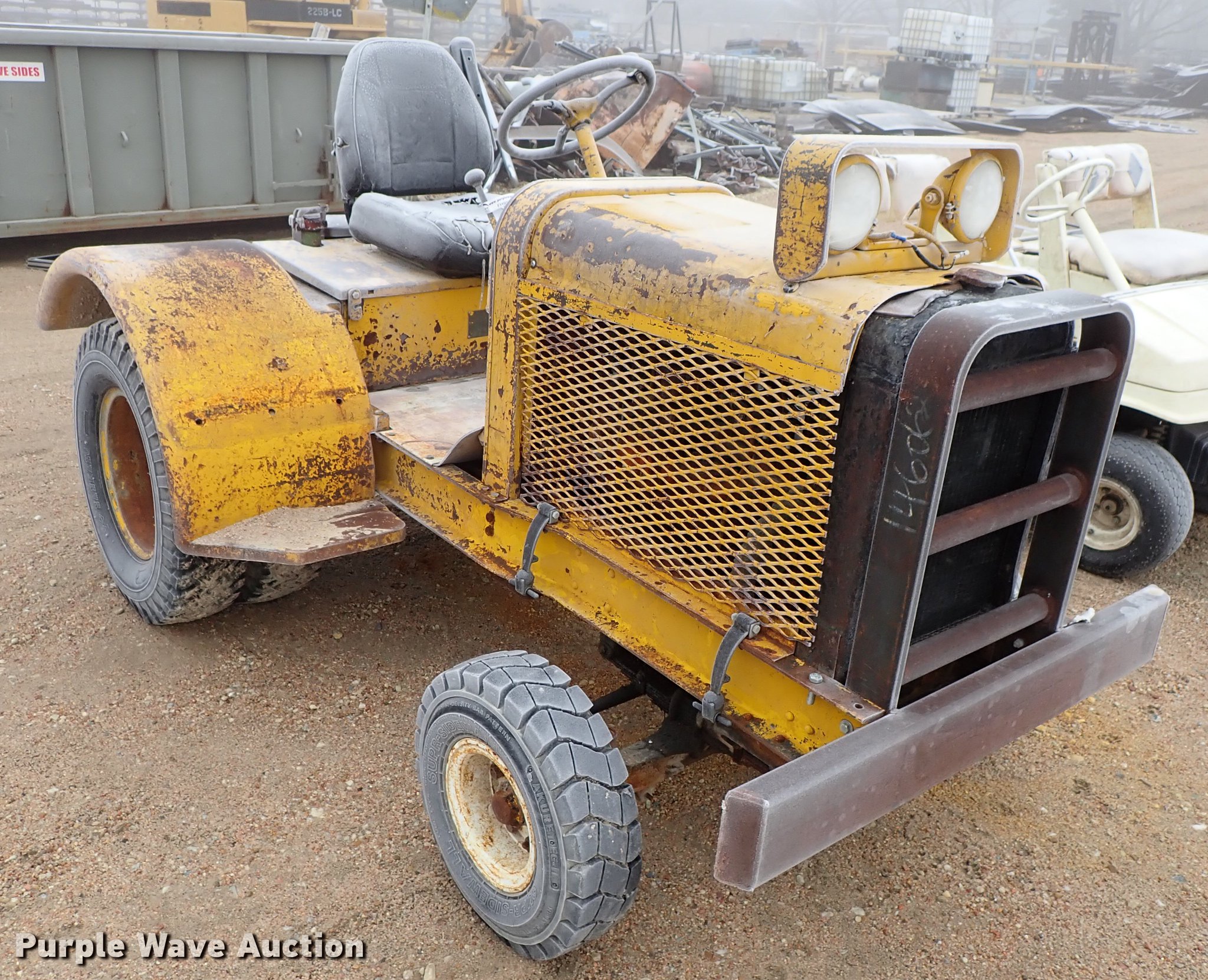 Clark tug in Halstead, KS Item FH9526 sold Purple Wave