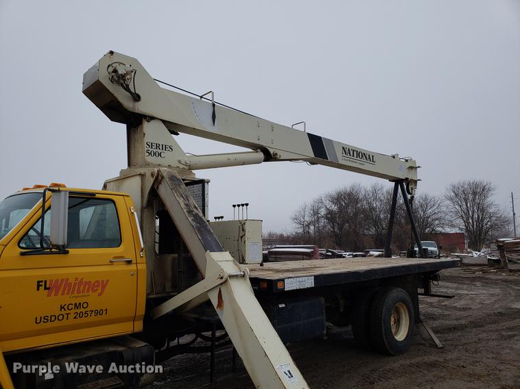 image for item AV9331 1998 Ford F800 crane truck