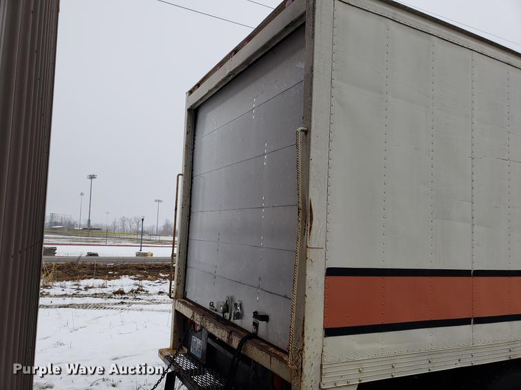 image for item AV9336 1986 Ford CF6000 box truck