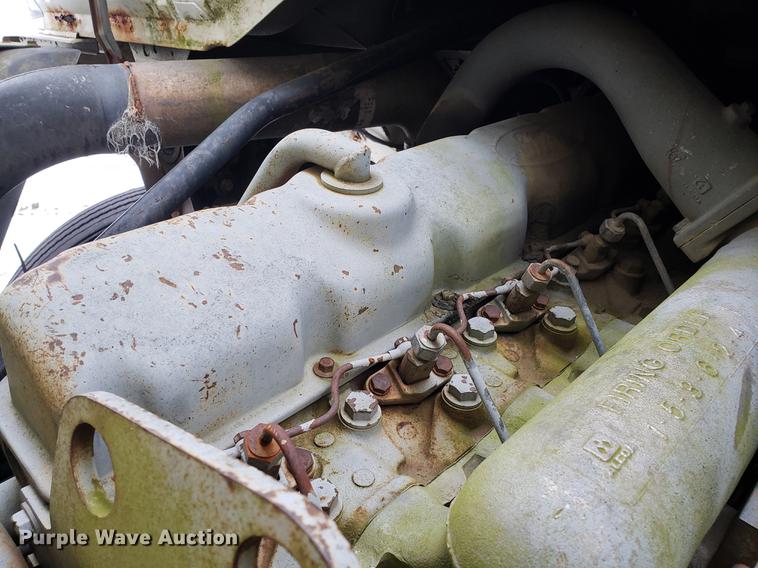 image for item AV9336 1986 Ford CF6000 box truck