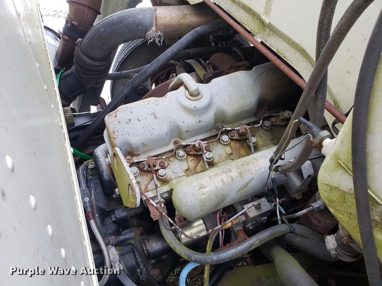 image for item AV9336 1986 Ford CF6000 box truck