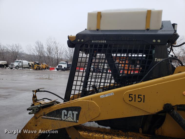image for item AV9350 2005 Caterpillar 268B skid steer