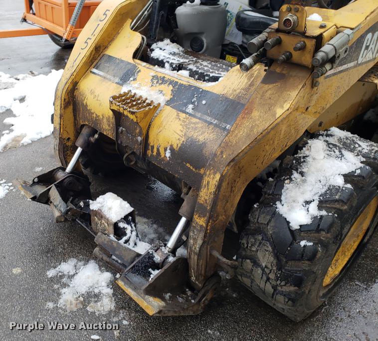 image for item AV9350 2005 Caterpillar 268B skid steer