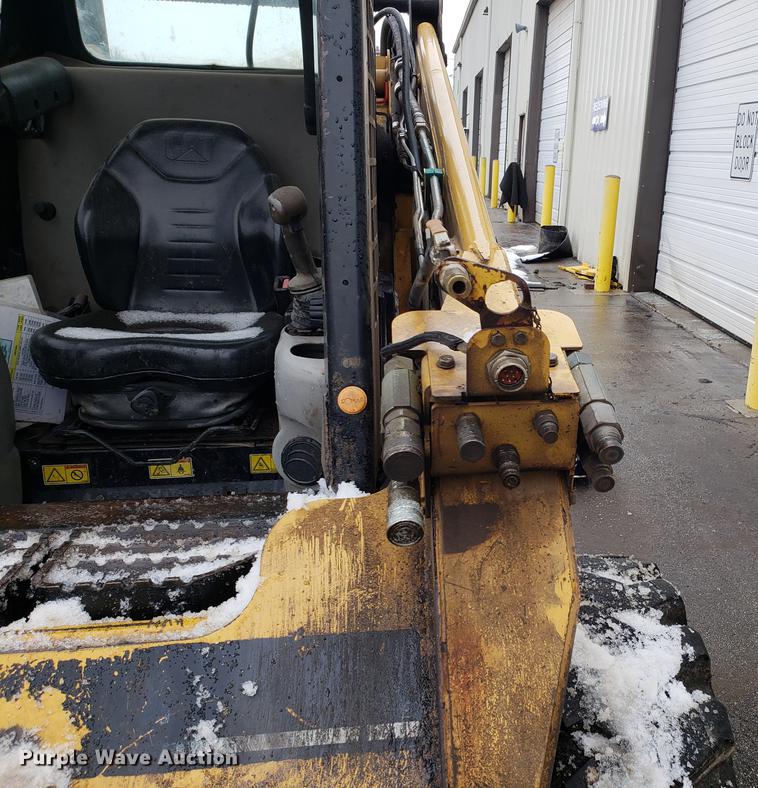 image for item AV9350 2005 Caterpillar 268B skid steer