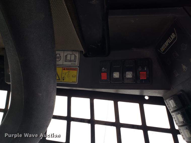 image for item AV9350 2005 Caterpillar 268B skid steer
