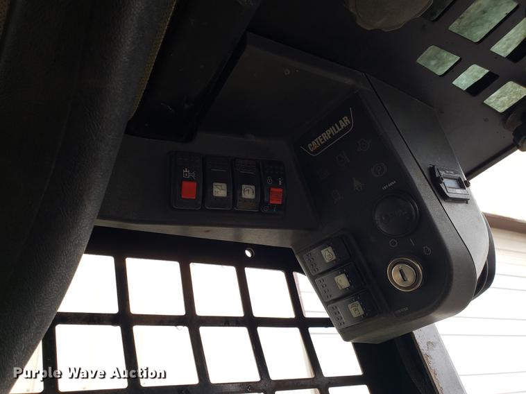 image for item AV9350 2005 Caterpillar 268B skid steer