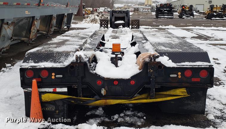image for item AV9354 2003 Etnyre DRTNSSTD3 low boy equipment trailer