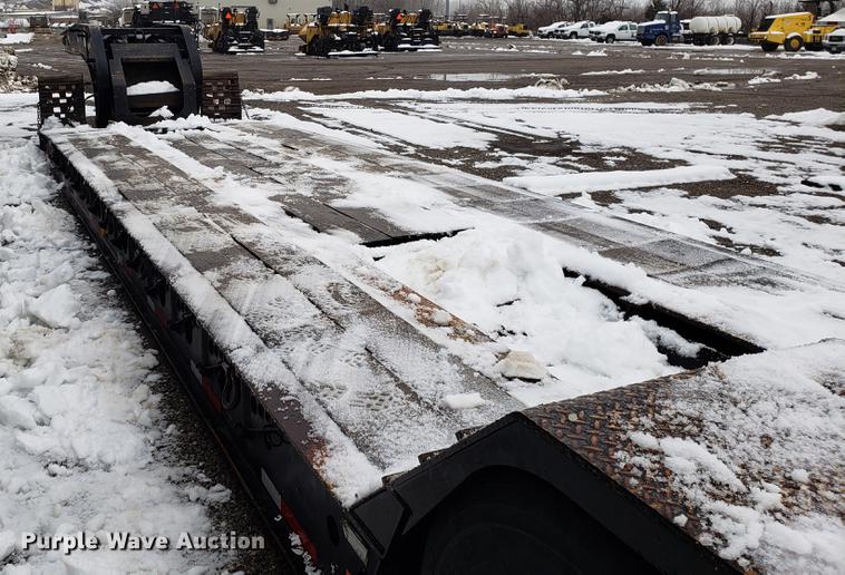 image for item AV9354 2003 Etnyre DRTNSSTD3 low boy equipment trailer