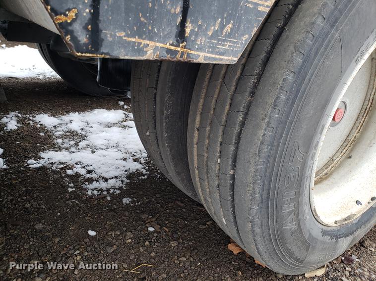 image for item AV9354 2003 Etnyre DRTNSSTD3 low boy equipment trailer