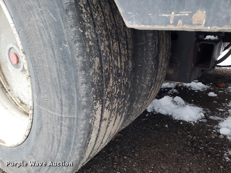 image for item AV9354 2003 Etnyre DRTNSSTD3 low boy equipment trailer