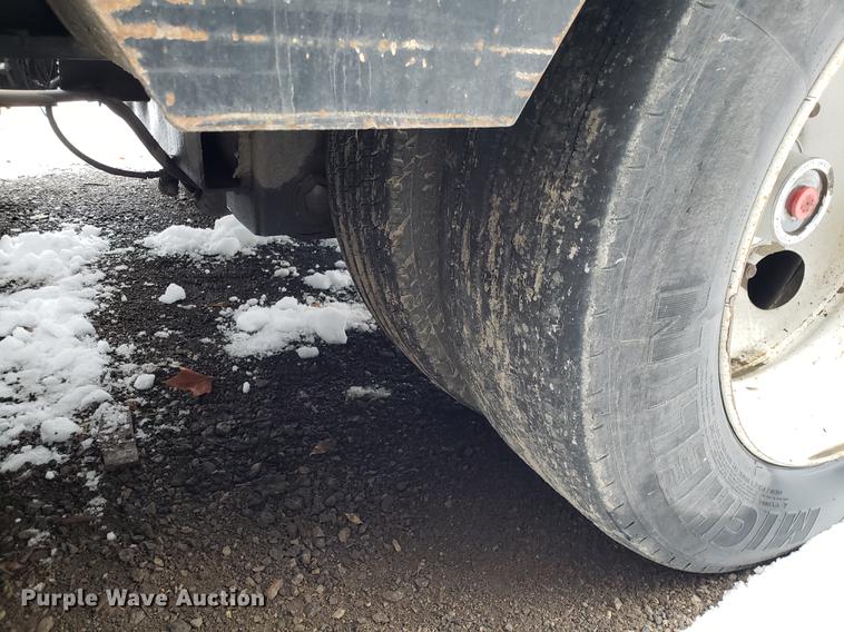 image for item AV9354 2003 Etnyre DRTNSSTD3 low boy equipment trailer