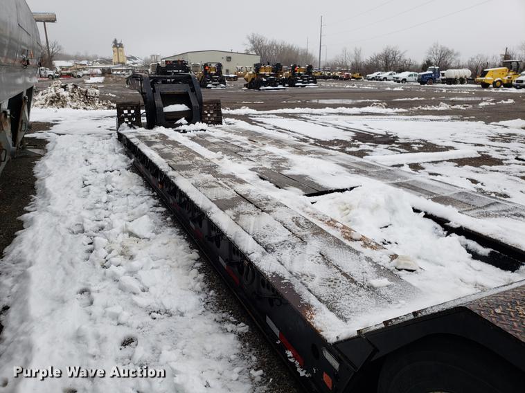 image for item AV9354 2003 Etnyre DRTNSSTD3 low boy equipment trailer