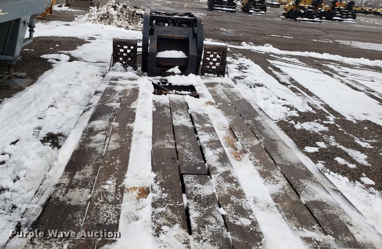 image for item AV9354 2003 Etnyre DRTNSSTD3 low boy equipment trailer