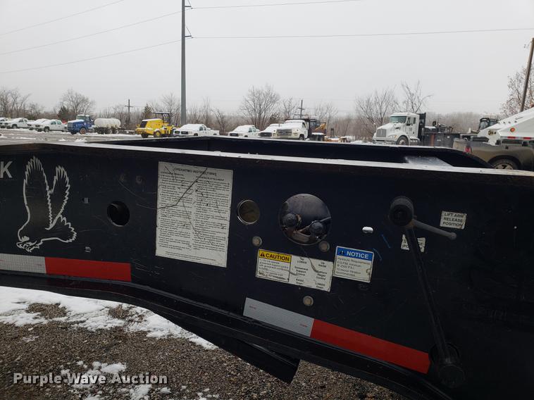 image for item AV9354 2003 Etnyre DRTNSSTD3 low boy equipment trailer