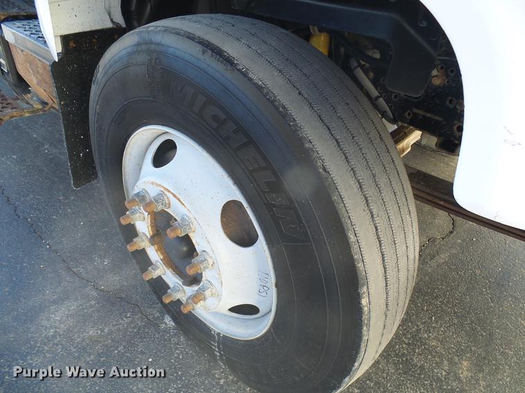 image for item DB2161 2005 GMC C7500 dump truck