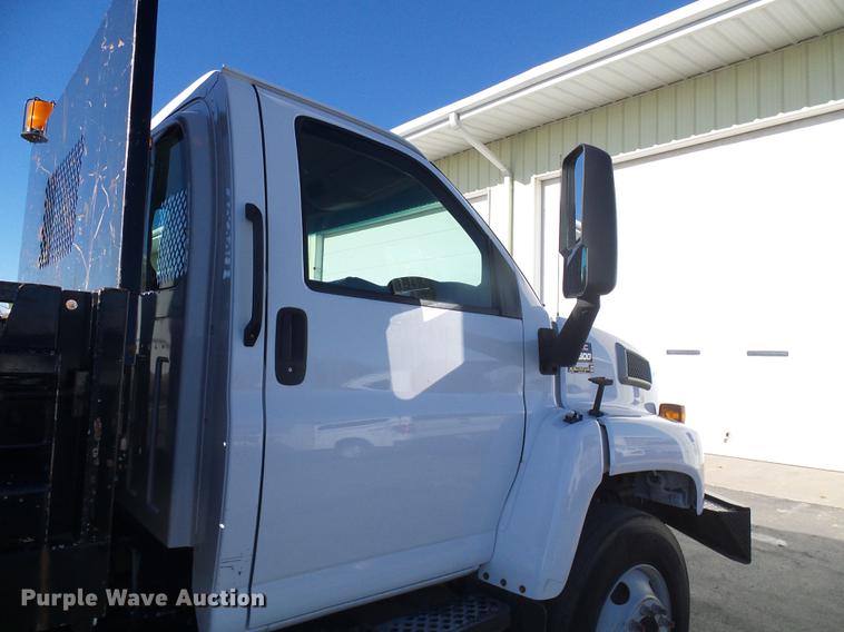 image for item DB2161 2005 GMC C7500 dump truck