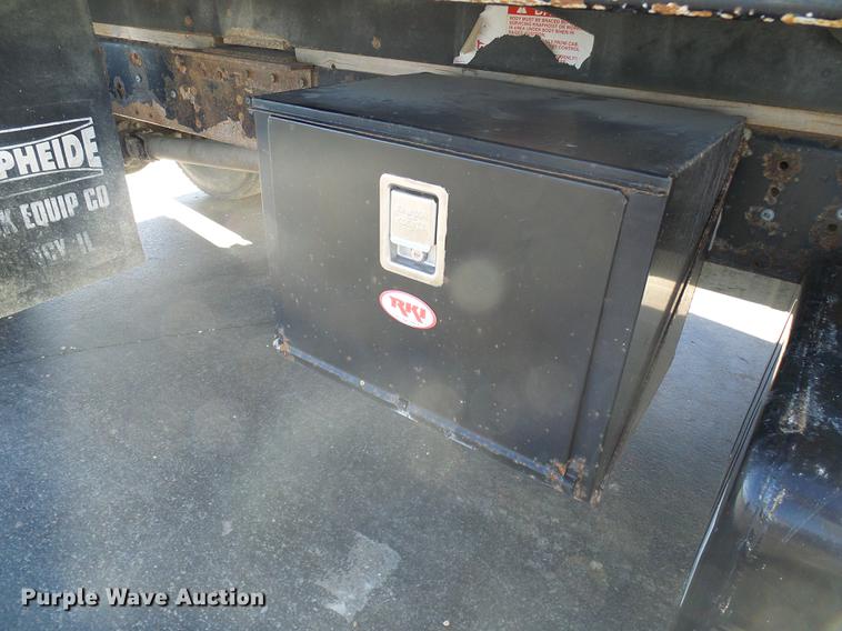 image for item DB2161 2005 GMC C7500 dump truck