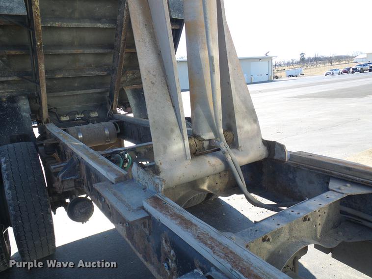 image for item DB2161 2005 GMC C7500 dump truck