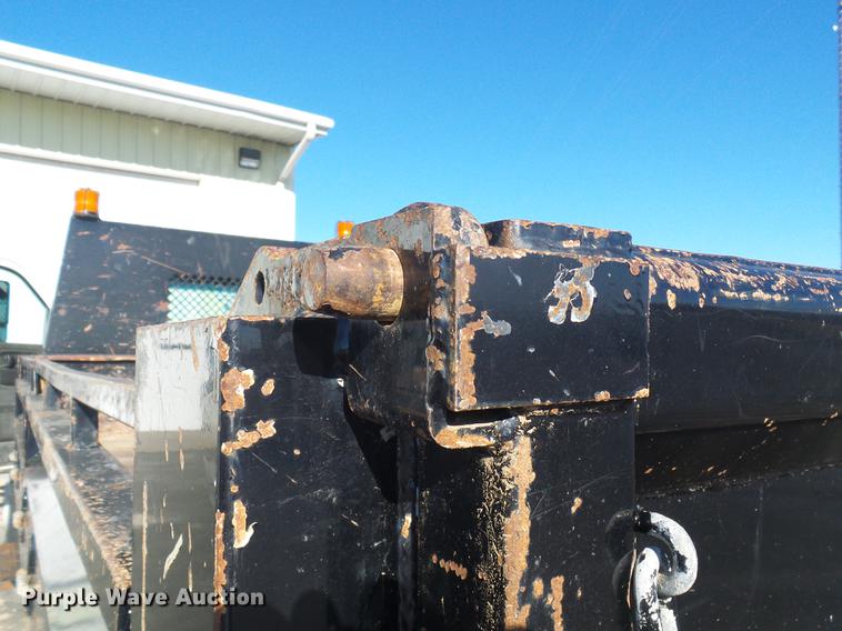 image for item DB2161 2005 GMC C7500 dump truck