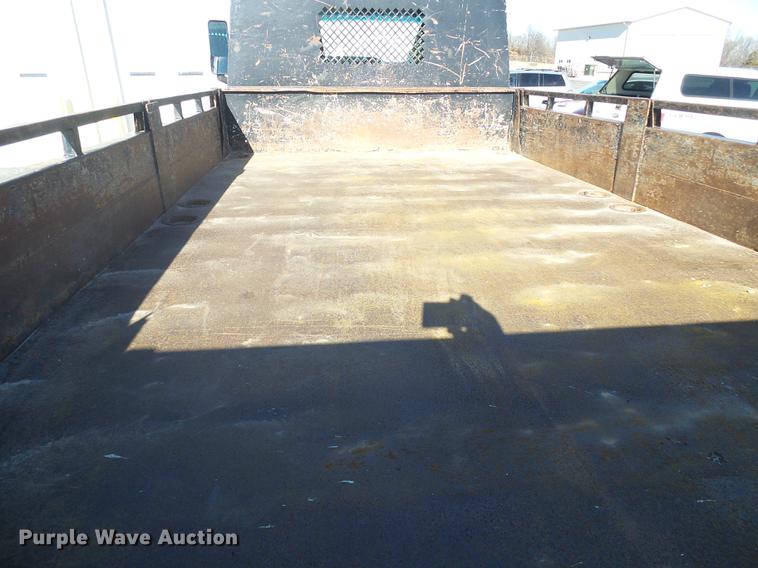 image for item DB2161 2005 GMC C7500 dump truck