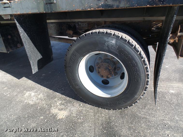 image for item DB2161 2005 GMC C7500 dump truck