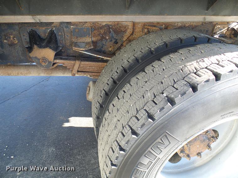 image for item DB2161 2005 GMC C7500 dump truck