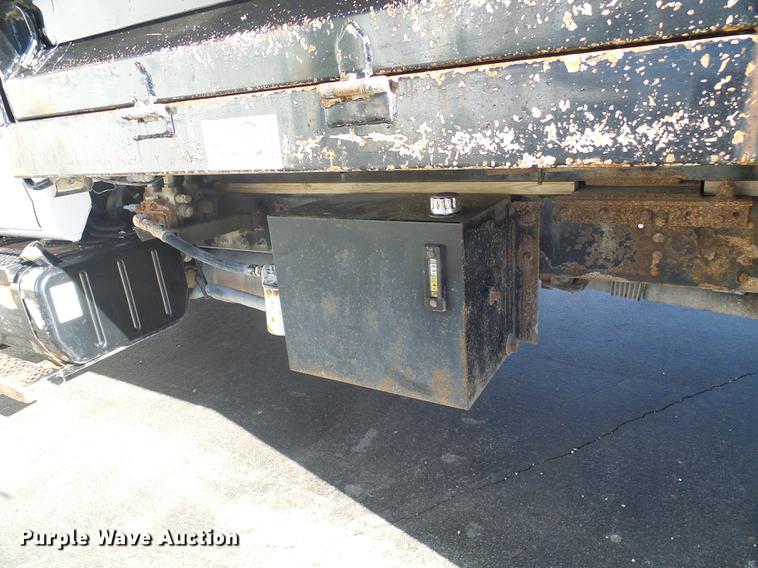 image for item DB2161 2005 GMC C7500 dump truck