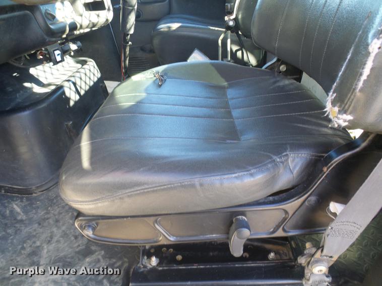 image for item DB2161 2005 GMC C7500 dump truck