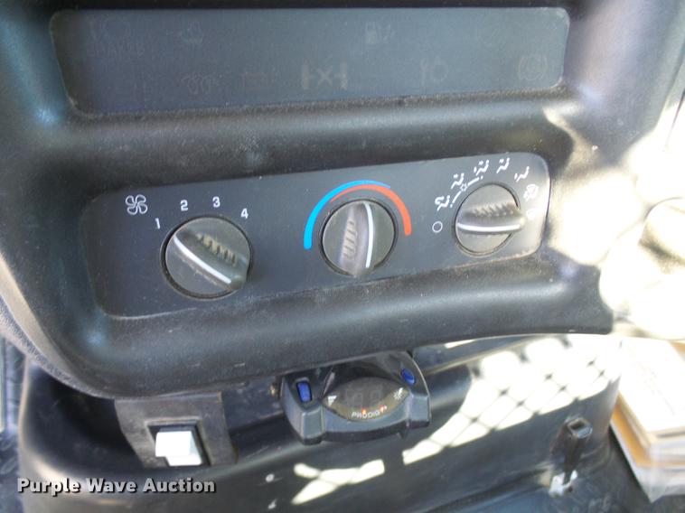 image for item DB2161 2005 GMC C7500 dump truck