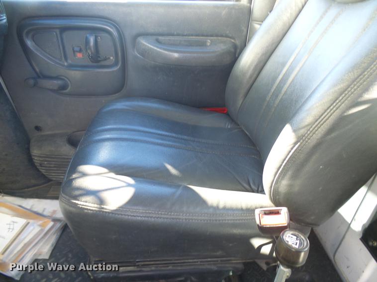 image for item DB2161 2005 GMC C7500 dump truck