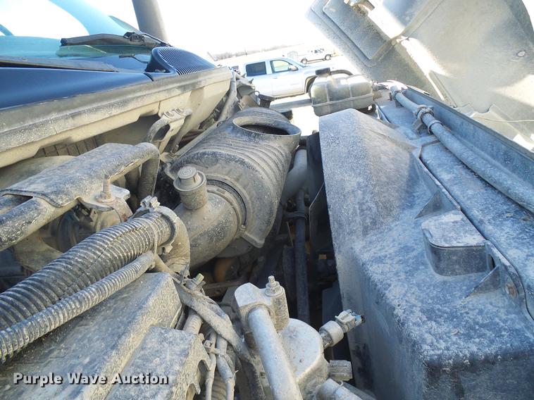 image for item DB2161 2005 GMC C7500 dump truck