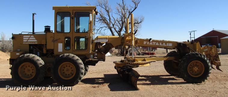 image for item DB6915 1986 Fiat-Allis FG85 motor grader