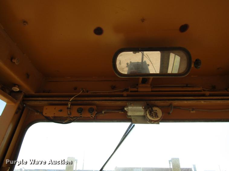 image for item DB6915 1986 Fiat-Allis FG85 motor grader