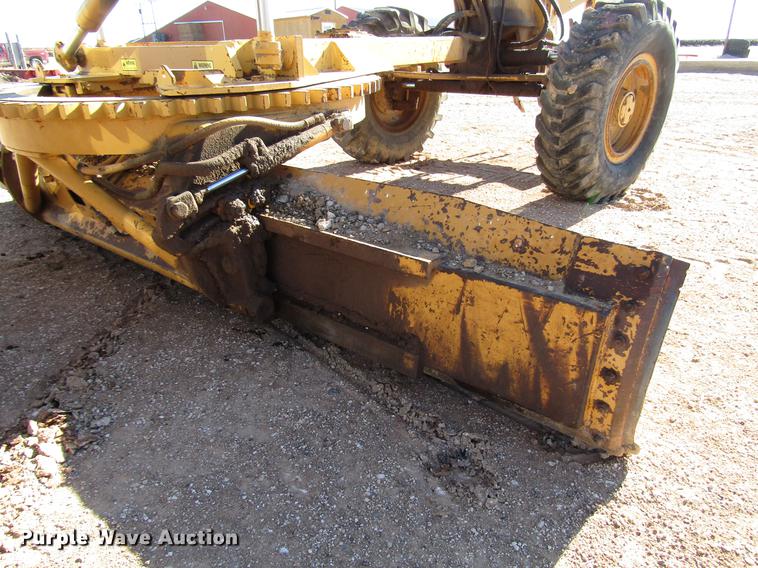 image for item DB6915 1986 Fiat-Allis FG85 motor grader