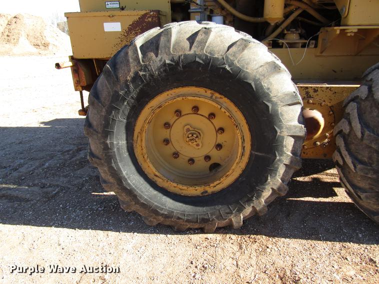 image for item DB6915 1986 Fiat-Allis FG85 motor grader