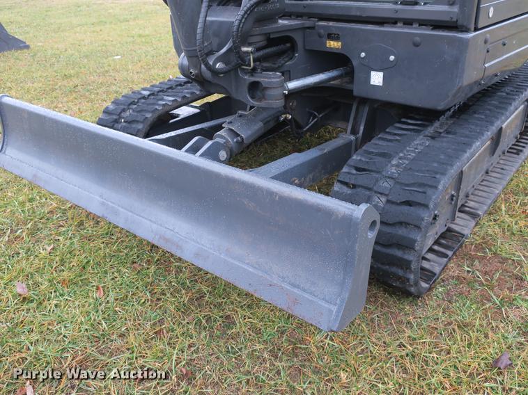 image for item DB8914 2017 Case CX60C mini excavator