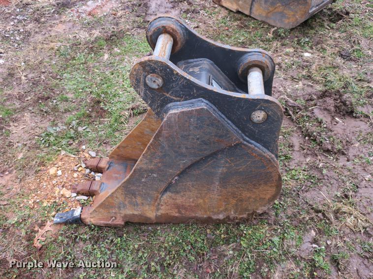 image for item DB8914 2017 Case CX60C mini excavator