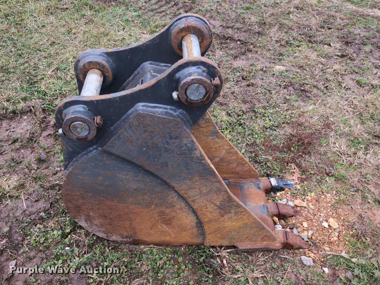 image for item DB8914 2017 Case CX60C mini excavator