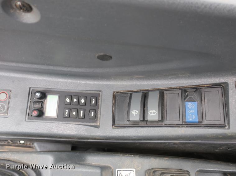 image for item DB8914 2017 Case CX60C mini excavator