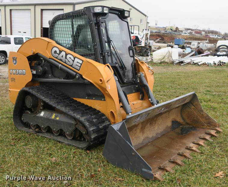 image for item DB8915 2016 Case TV380 skid steer